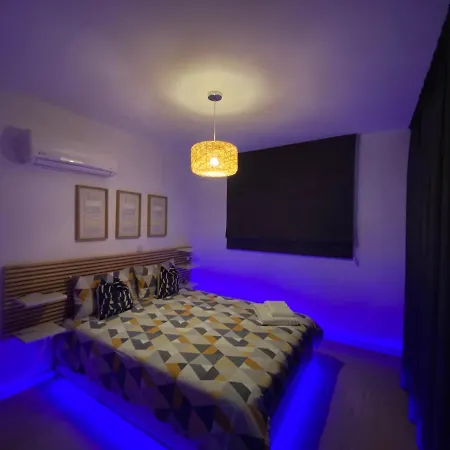 아파트 Fat Cow 103