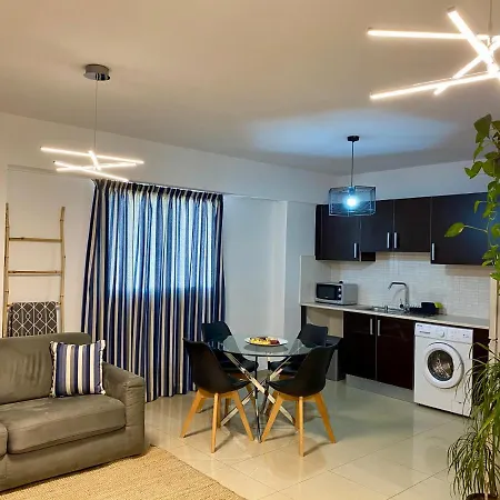 Fat Cow 103 Appartement Larnaca